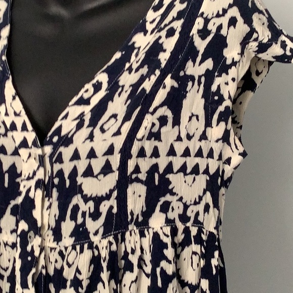 ANTHROPOLOGIE- Vanessa Virginia Top - Picture 7 of 10